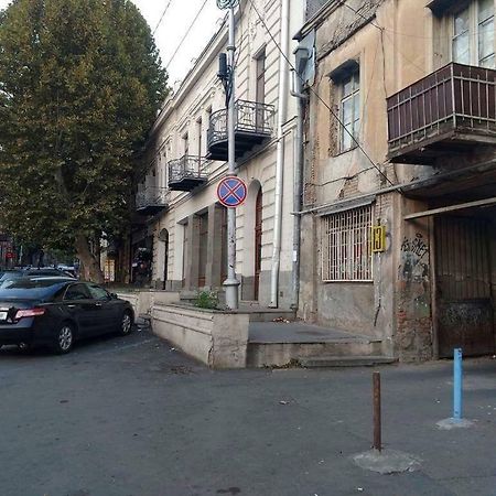 Guliko'S Apartment In Tbilisi Eksteriør billede